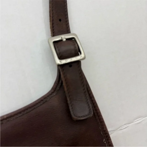 Coach Brown Leather Crossbody Bag with Minimalist Design - Picture 10 of 11